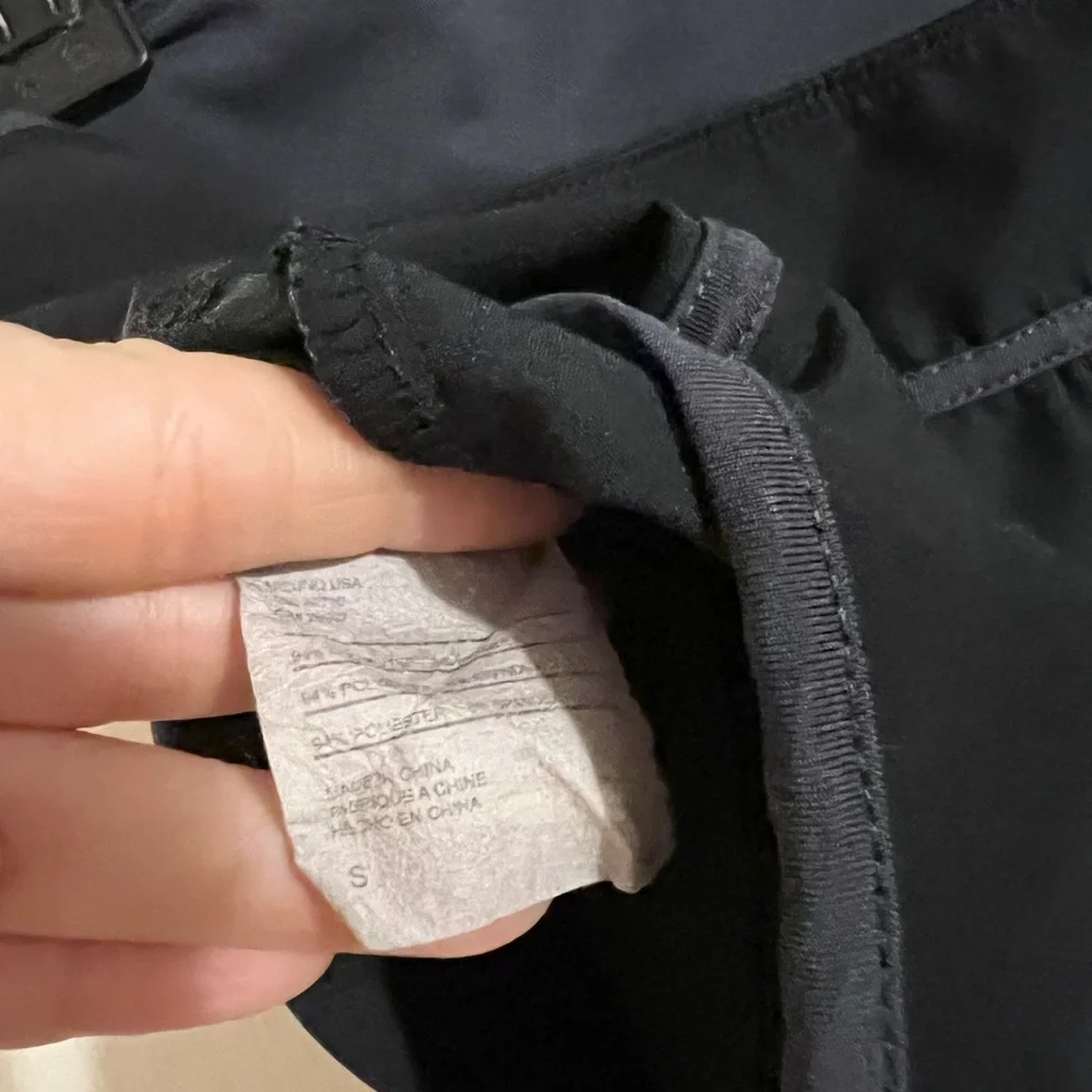 women’s black and grey mizuno running shorts - Picture 4 of 4